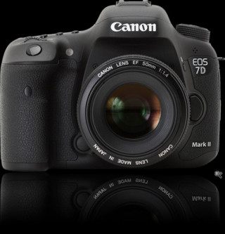 So sánh Canon 7D Mark II với Canon EOS 6D