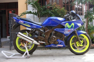 Suzuki FXR 150 phiên bản Movistar