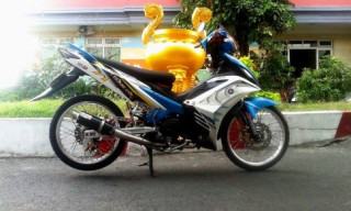 Yamaha Exciter kiểng nhẹ của sinh viên Sài Gòn