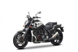 Yamaha VMAX Carbon Special Edition tuyệt đẹp với phiên bản đặc biệt