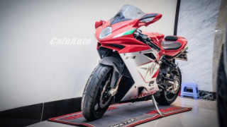 Cận cảnh “siêu mẫu” MV Agusta F4 tại Việt Nam