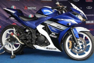 Yamaha R25 với ống pô Akrapovic tại Malaysia