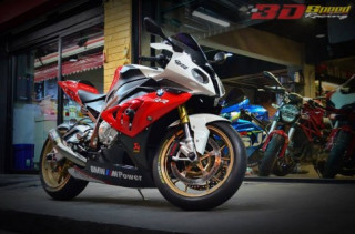 BMW S1000RR độ full option tại Thái