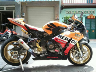 CBR1000RR Repsol độ tâm huyết của biker