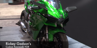 Kawasaki H2R với phiên bản Custom ‘gắp dài’