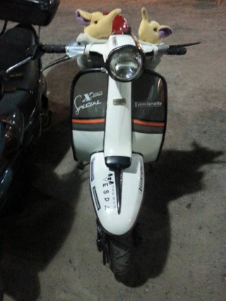 Lambretta LN125 bản độ leng keng và đẹp mắt