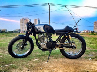 Daelim 125 độ Cafe Racer