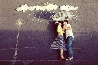5 bí kíp hẹn hò cho các cặp đôi vào ngày mưa