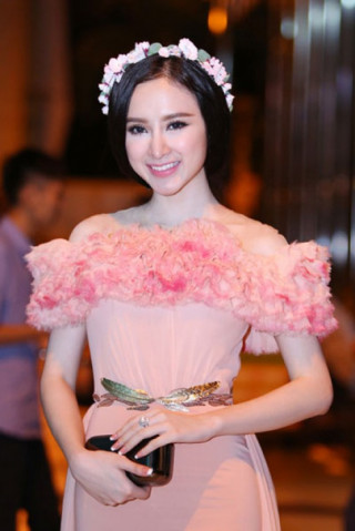 Các mỹ nhân Việt trang điểm đẹp nhất tuần qua