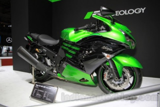 Cận cảnh Kawasaki Ninja ZX-14R ABS 2016 tại Tokyo Motor Show 2015