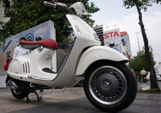 Cận cảnh Vespa 946 mới về Việt Nam