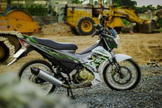 Chùm ảnh đẹp về Suzuki Raider độ bánh căm