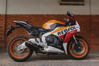 Đánh giá Honda CBR1000RR Repsol 2015 tại Việt Nam