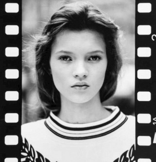 Đấu giá hình ảnh đầu tiên trong sự nghiệp Kate Moss