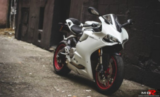 Ducati 899 Panigale đốt lốt nẹt pô đầy phấn thích tại VMF 2015