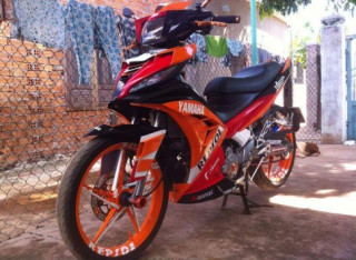 Exciter 135 chế mũ phiên bản Repsol độc đáo