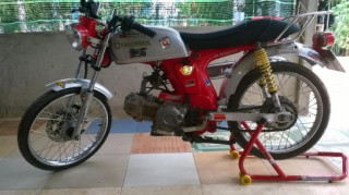 Honda 67 gác cục máy Sirius lạ lẫm