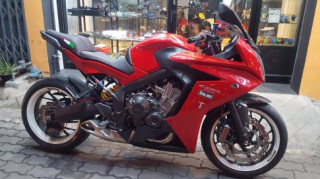 Honda CBR650F độ mặn mà cùng dàn đồ chơi hàng hiệu