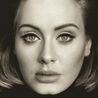 Lời chào đầy nước mắt của Adele ngày trở lại
