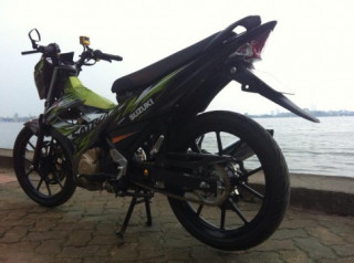 Raider R150 phong cách xanh lá Satria F