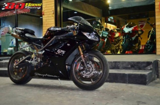 Triumph Daytona 675 độ phong cách tại Thái Lan