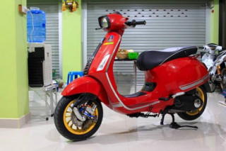 Vespa Sprint độ hàng hiệu của dân chơi Thái