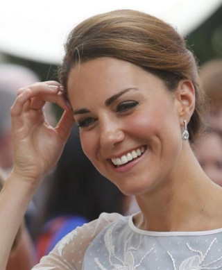 5 kiểu tóc trang nhã của Kate Middleton
