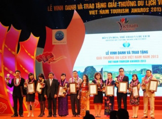 70 doanh nghiệp nhận Giải thưởng Du lịch Việt Nam năm 2013