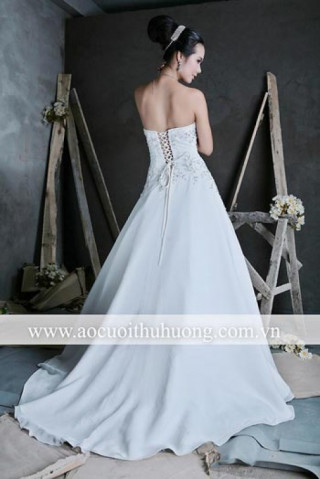 Bộ sưu tập váy cưới Thu Hương