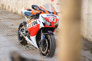 Honda CBR1000RR Repsol MM|93 khoe sắc