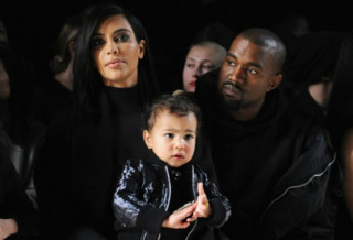 Kanye West từng mắc nợ vì bỏ tiền túi làm thời trang