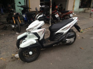 Kịch độc với chiếc Honda Click 125i độ 3 bánh tại VN