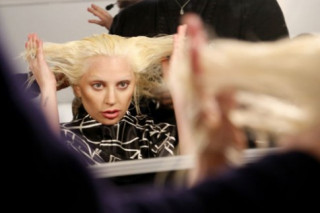 Lady Gaga lấn át dàn mẫu trong đêm thời trang Marc Jacobs