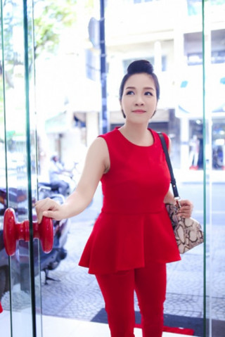 Mỹ Linh nhờ Đỗ Mạnh Cường may đồ diễn liveshow