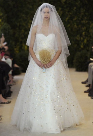 Những mẫu váy cưới đẹp nhất Xuân Hè 2014