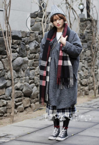 Street style mùa đông ấm áp của giới trẻ Hàn