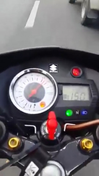 Test nhẹ suzuki raider ~150km/h