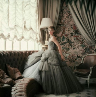 Thời trang cao cấp của Dior những năm 1952 - 1962