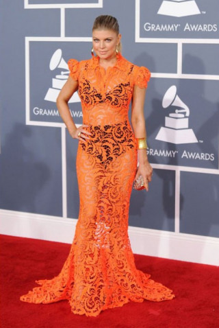 Trang phục kỳ quặc nhất tại Grammy 2012