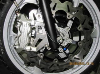 Vài hình ảnh về những con heo Brembo cùng patch