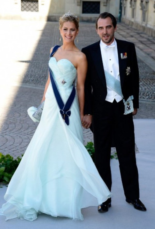 Váy áo các công chúa tại đám cưới Hoàng gia Thụy Điển