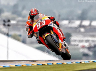 Yamaha vụt sáng trước Honda trong giải đua motoGP 2015