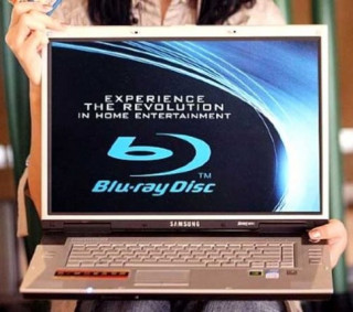 2010, laptop ổ Blu-ray sẽ thông dụng