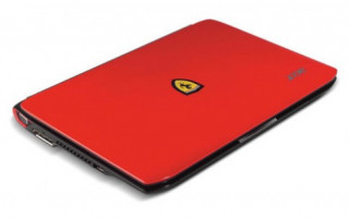 Acer Ferrari One chỉ còn 12,9 triệu đồng