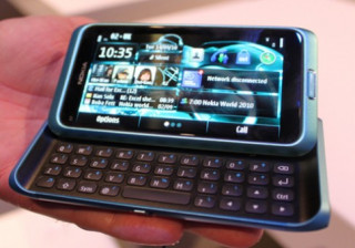 Ấn tượng ban đầu từ Nokia E7