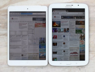 Ảnh so sánh Galaxy Tab 8.0 và iPad Mini