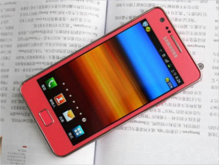 Ảnh thực tế Galaxy S II màu hồng