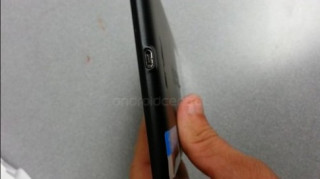 Ảnh thực tế máy tính bảng được cho là Nexus 7 mới
