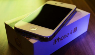 Apple có thể bán được 30 triệu iPhone 4S trong quý IV