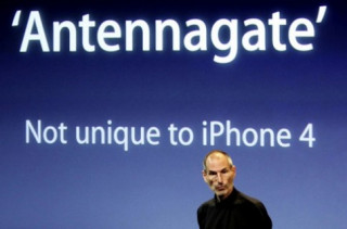 Apple cung cấp bao chống mất sóng iPhone 4 miễn phí
